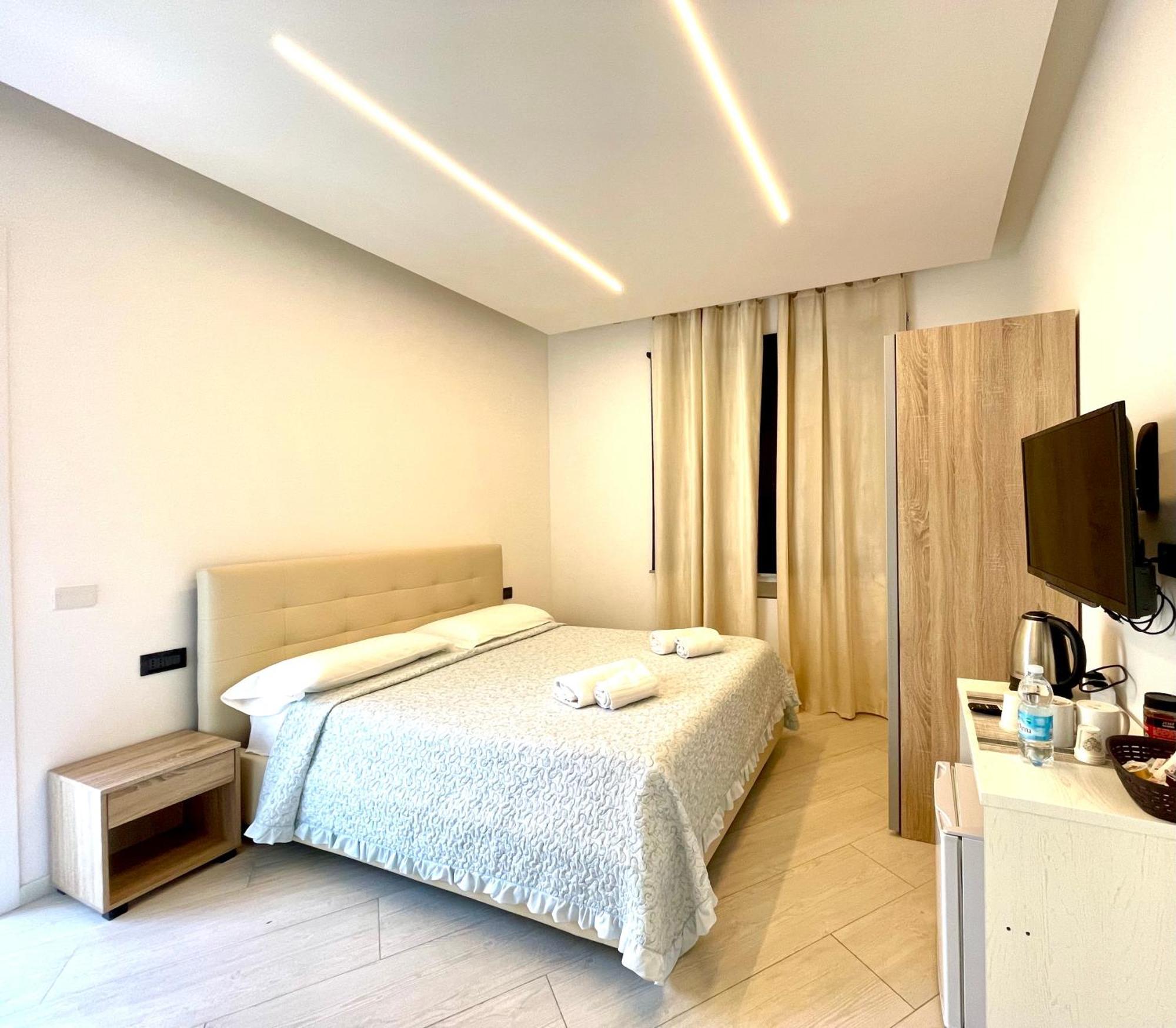 Magenta Rooms Олбия Екстериор снимка